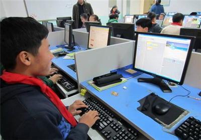 計(jì)算機(jī)編程培訓(xùn)學(xué)校與互聯(lián)網(wǎng)數(shù)據(jù)服務(wù) 融合創(chuàng)新與人才培養(yǎng)的新趨勢